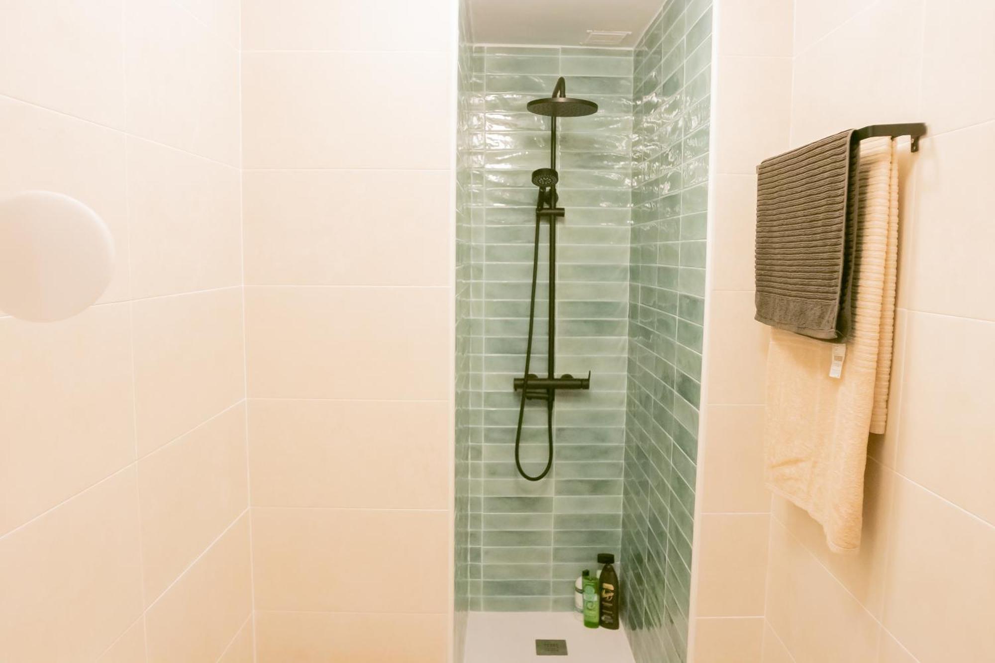 מאלגה Peaceful Central Apartment מראה חיצוני תמונה